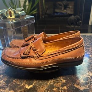 Johnston & Murphy Tan Leather Tassel Loafers - Size 9.5M